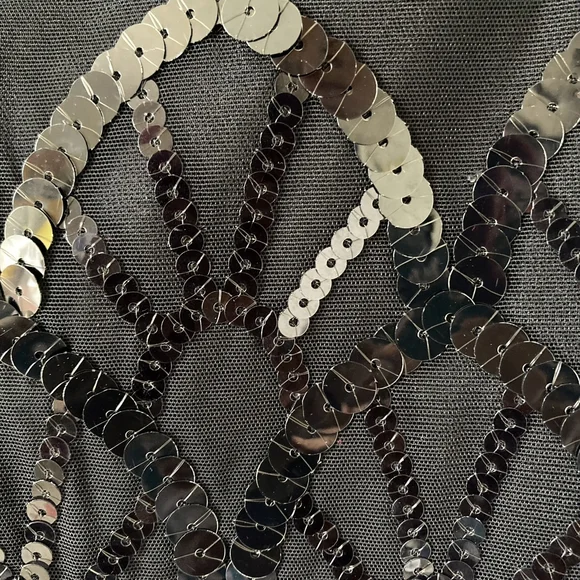 Pre-loved designer Luis Civit Women's Black Sequins Mesh Blouse UK Size 16 - Picture 8 of 17